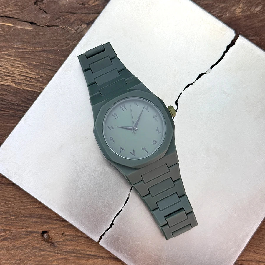Arabic simple quartz watch